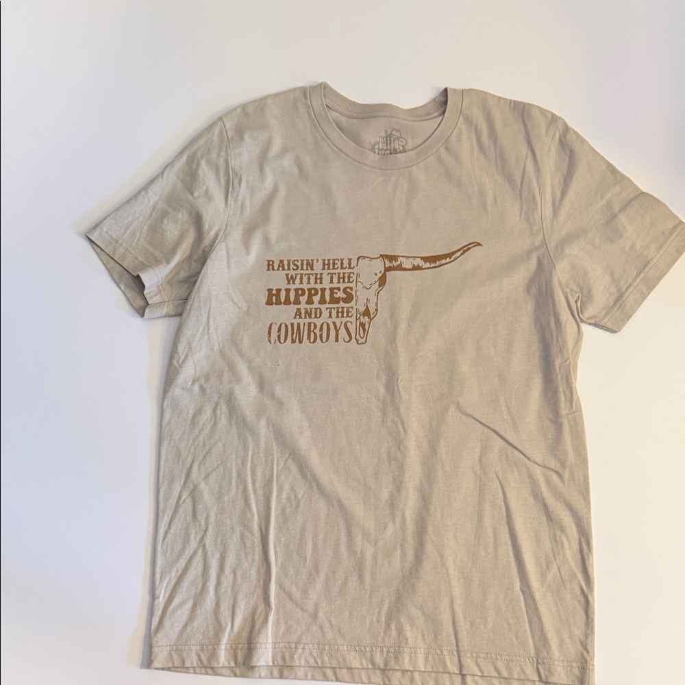 Men's Beige Graphic Tee with Longhorn Design